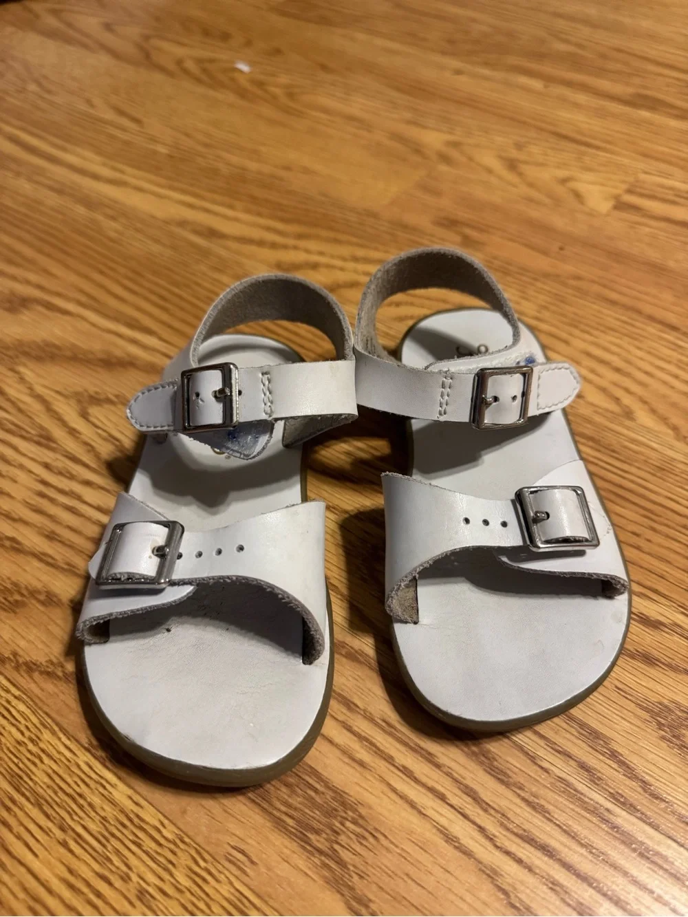 FootMates White Kids Leather Buckle Sandals
